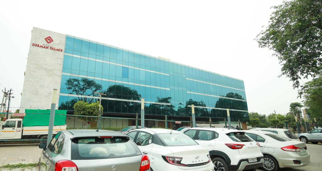 Hotel German Palace Airport Gandhinagar Exterior foto