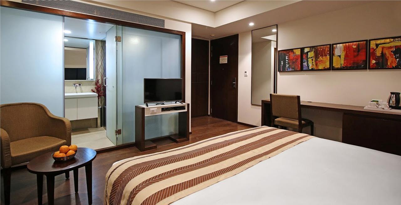 Hotel German Palace Airport Gandhinagar Exterior foto