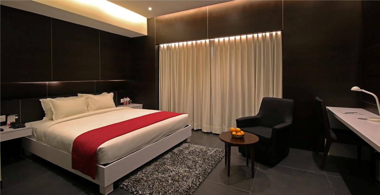 Hotel German Palace Airport Gandhinagar Exterior foto