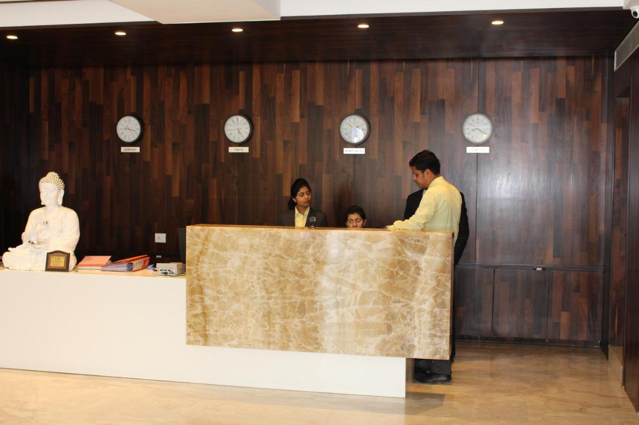 Hotel German Palace Airport Gandhinagar Exterior foto