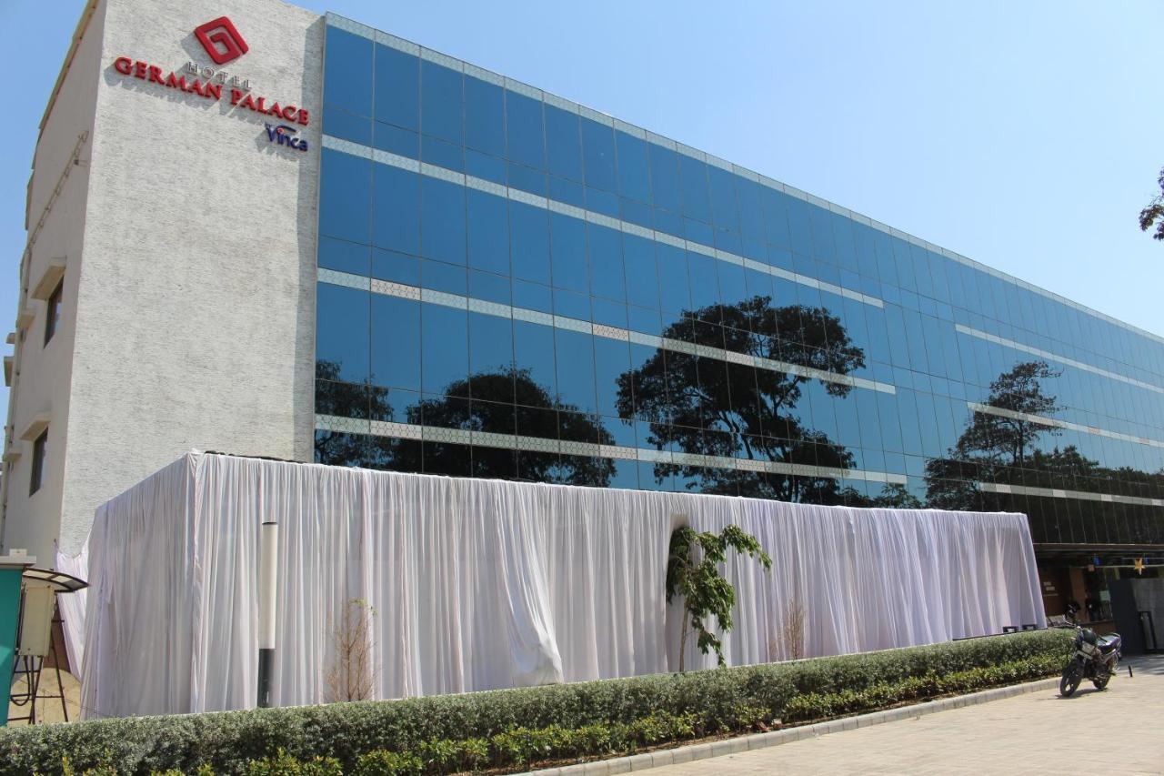 Hotel German Palace Airport Gandhinagar Exterior foto